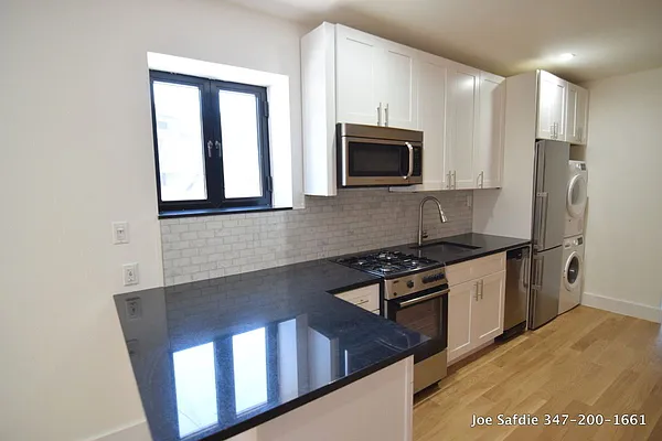 Rented by Safdie Realty Group | media 5