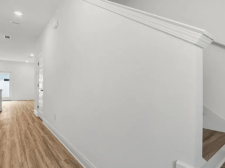 36 Phoenix St — Photo 16