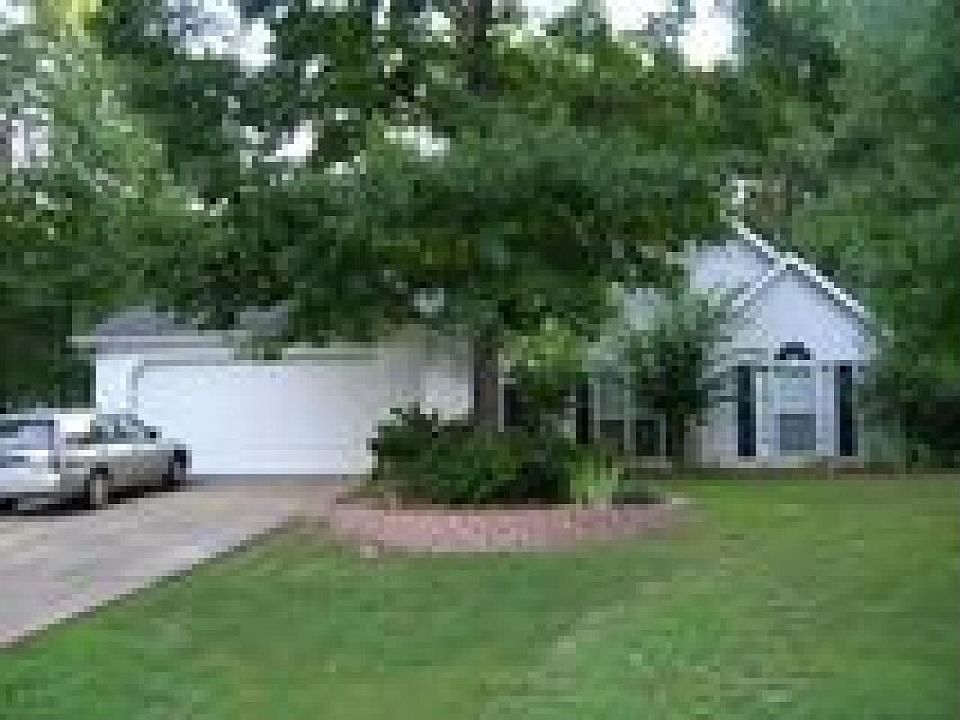 2nd image of 1030 Sharon Pl