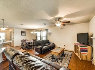 319 Hawk Ridge Rd, Decatur, TX 76234