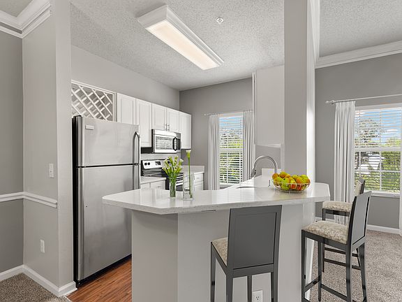 Built-in Wine Rack & Extended Granite Countertop