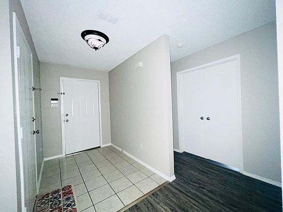 4th image of 1412 Knottingham Dr