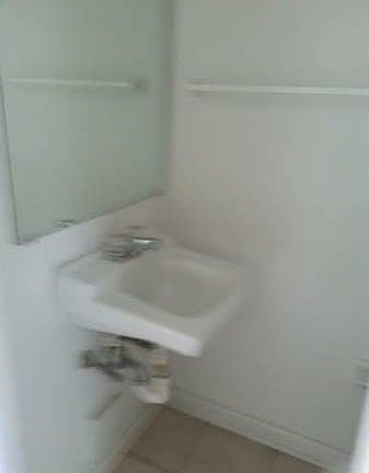 3rd image of 4609 Coldstream Dr