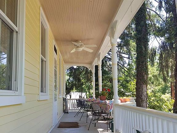 3rd image of 1342 Aster Pl