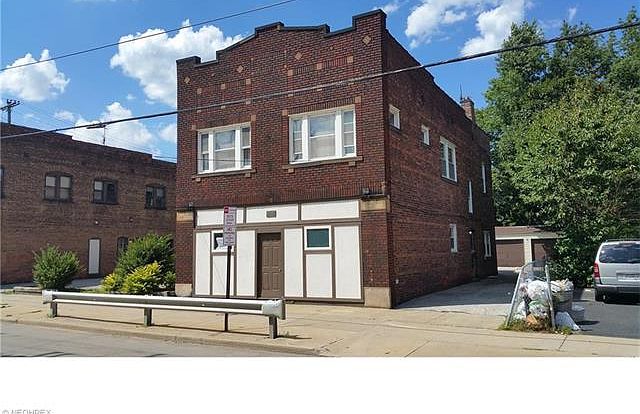 1st image of 5924 Storer Ave