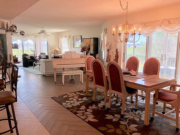 living/dining