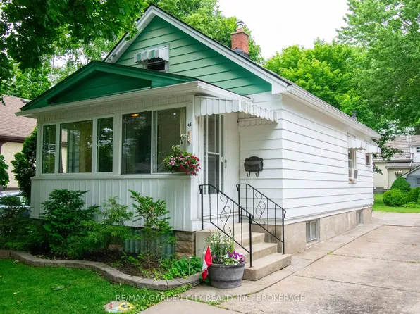 38 Mildred Ave, Saint Catharines, ON L2R 6J1