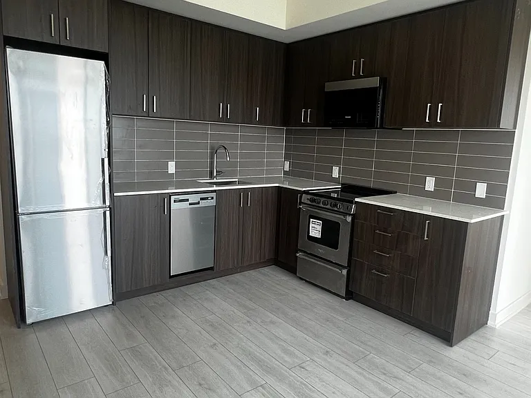 8010 Derry Rd #2006 — Photo 3