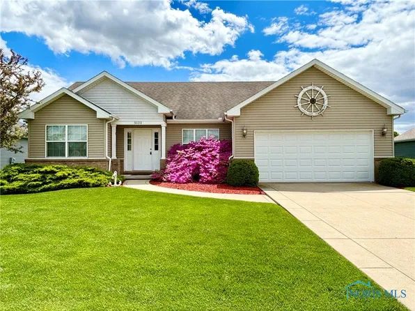 5132 Merlot Dr, Oregon, OH 43616