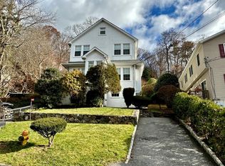 128 Nethermont Ave, N White Plains, NY 10603