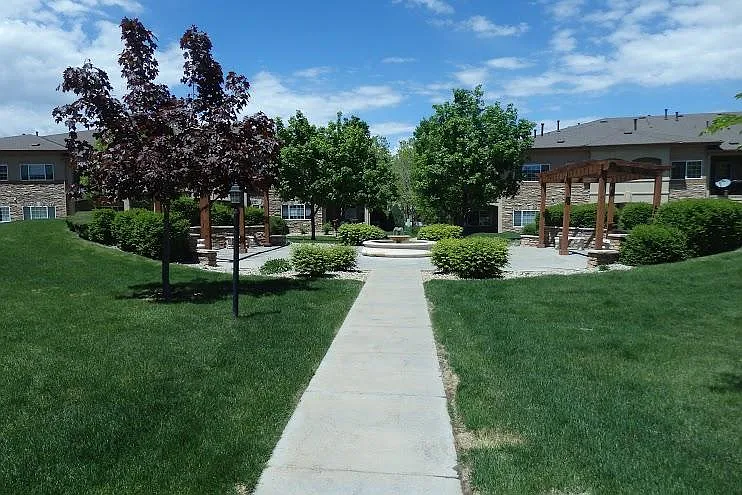 1703 Whitehall Dr #8H — Photo 7