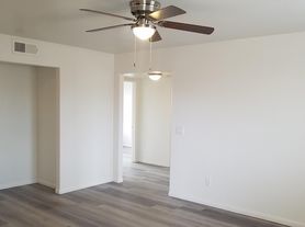445 E Hamilton Ave, El Centro, CA