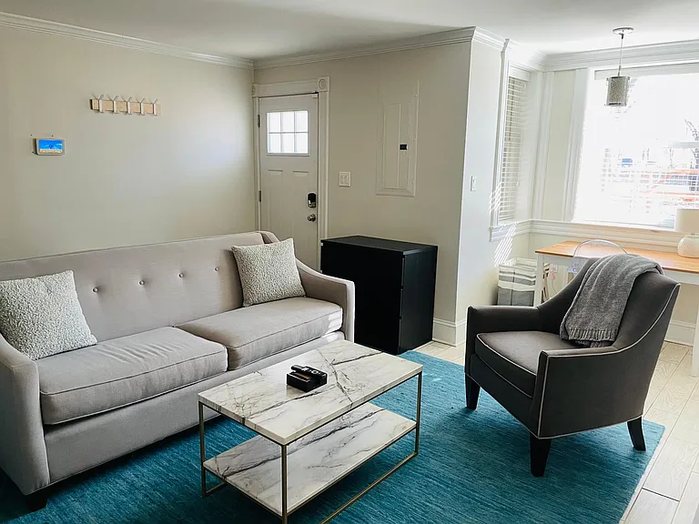 334 S Carolina Ave SE #B — Photo 4