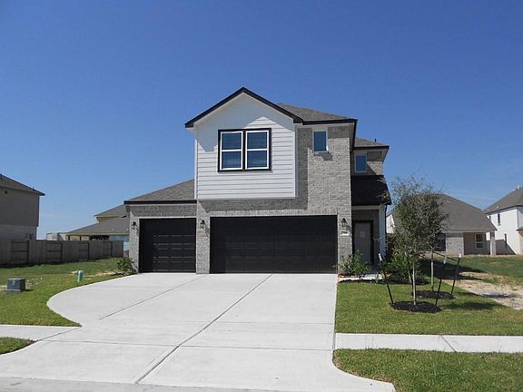 3rd image of 750 Marion Pl