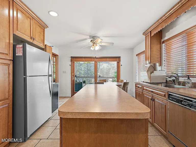 3 Cypress Ave — Photo 11