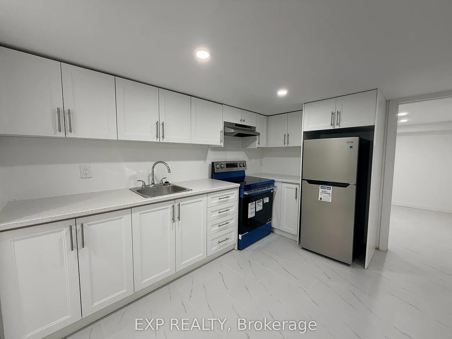 1 bed, $1,000 — Photo 3