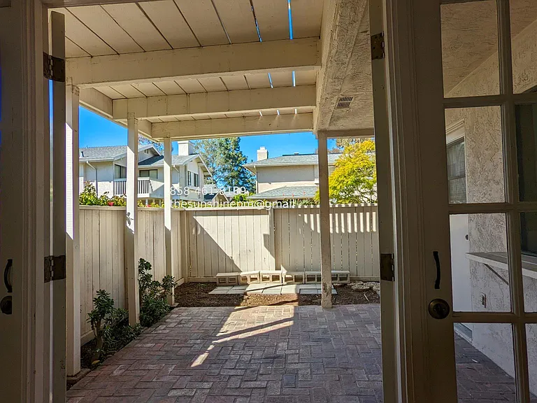 8032 Camino Tranquilo — Photo 3