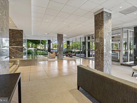 5th image of 2475 Virginia Ave NW #918