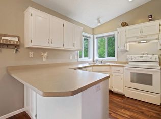 29870 Broadway St, Lindstrom, MN 55045