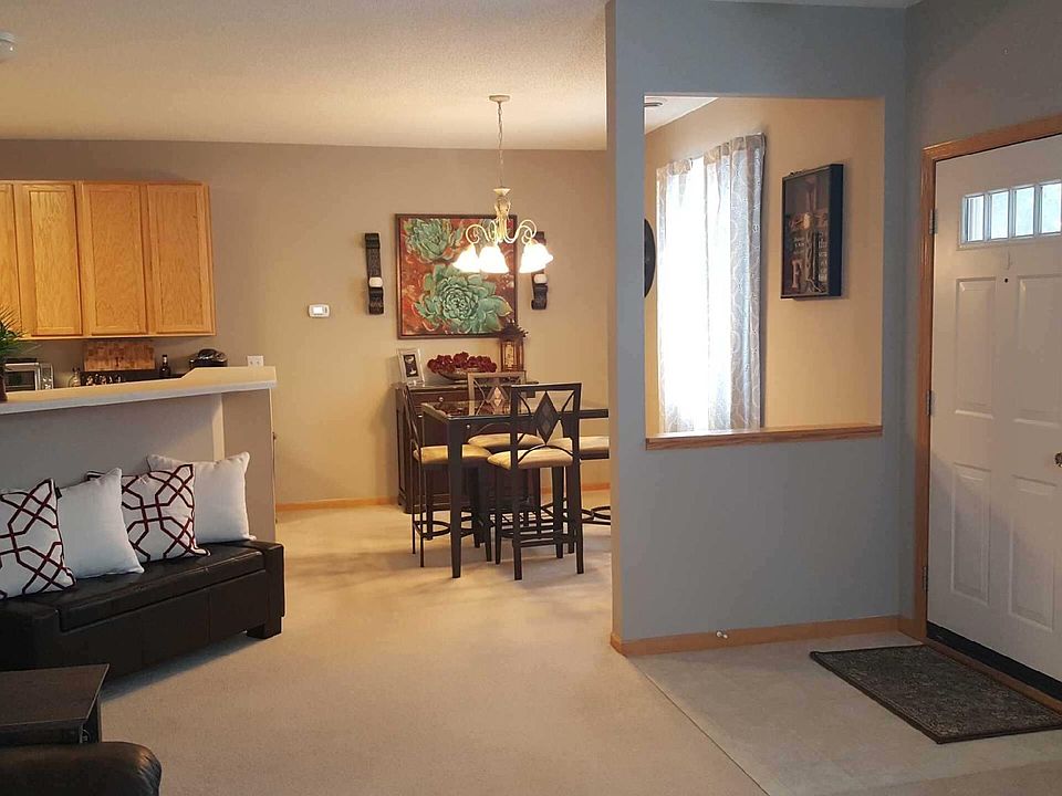 1st image of 493 Tamarack Trl