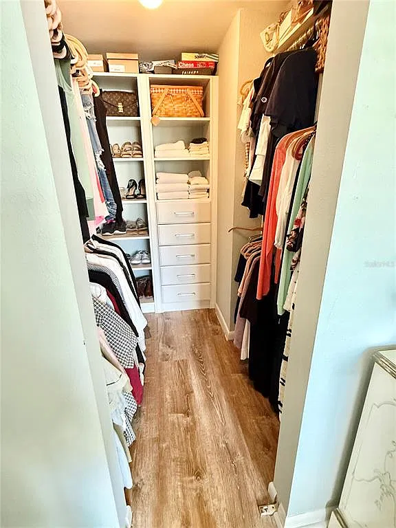 2 bed, 2.0 bath, 1102 sqft, $3,000 — Photo 3