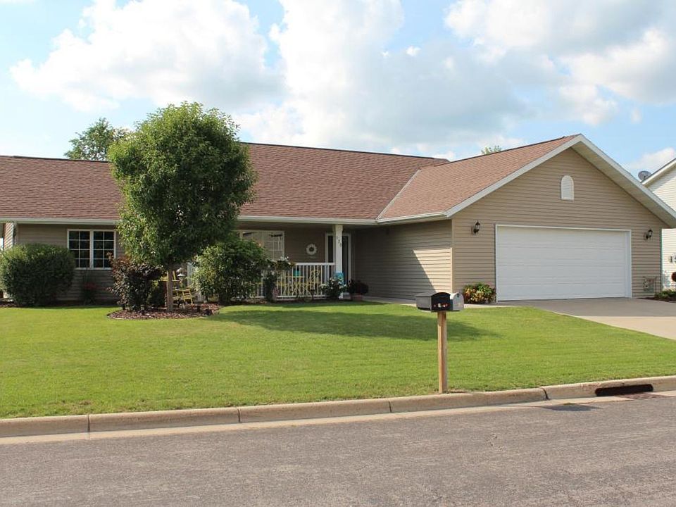 1st image of 829 Savanna Ave