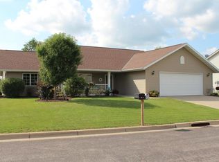 829 Savanna Ave, Saint Cloud, MN 56303