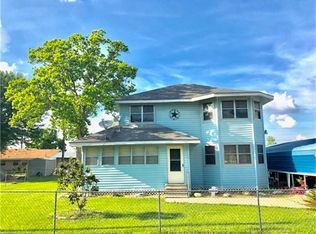 116 Thelma St, Glidden, TX 78943