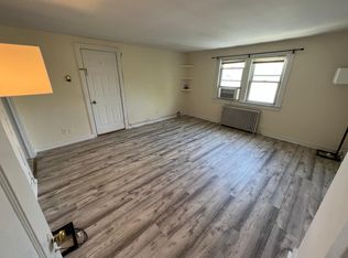 32 Hackett Cir S #3, Stamford, CT 06906