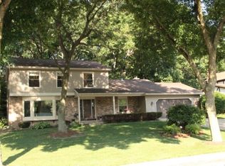 2915 Osmundsen Rd, Fitchburg, WI 53711