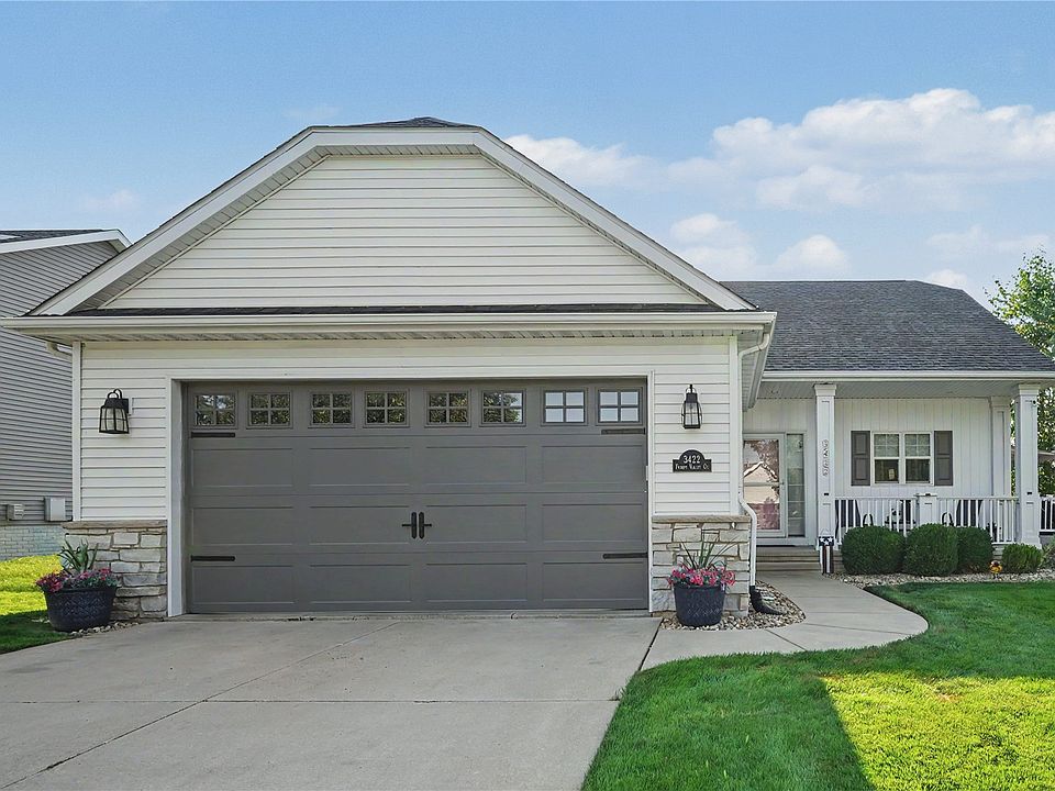 1st image of 3422 Forest Valley Ct NE