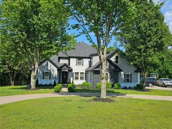 14324 Timber Cir, Siloam Springs, AR 72761