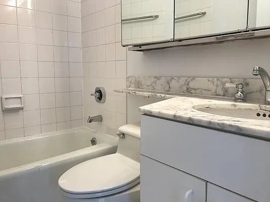 Rented by JSG Realty Corp | media 19