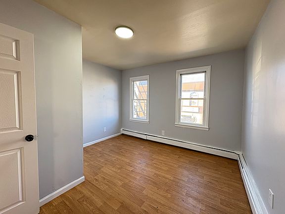 4th image of 330 Broadway APT 1