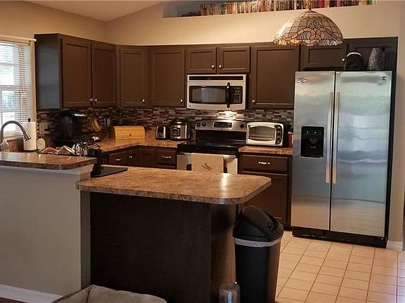 5th image of 1037 Royal Oaks Dr