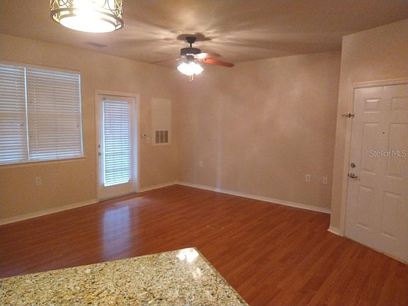 5th image of 1409 Villa Capri Cir APT 101