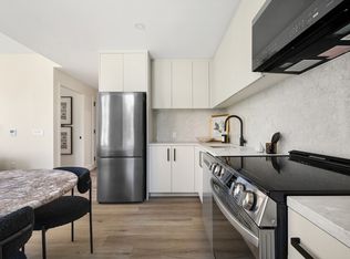65 Dupont St #208, Brooklyn, NY 11222