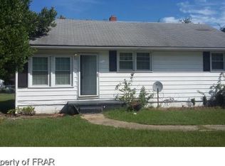 702 Saunders St, Raeford, NC 28376