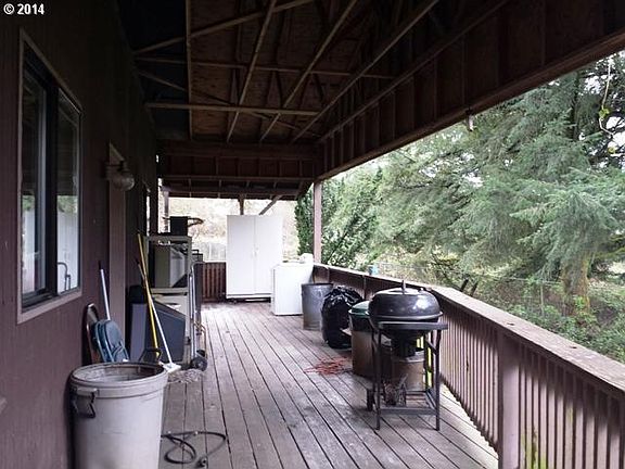 5th image of 19007 NE 144th St