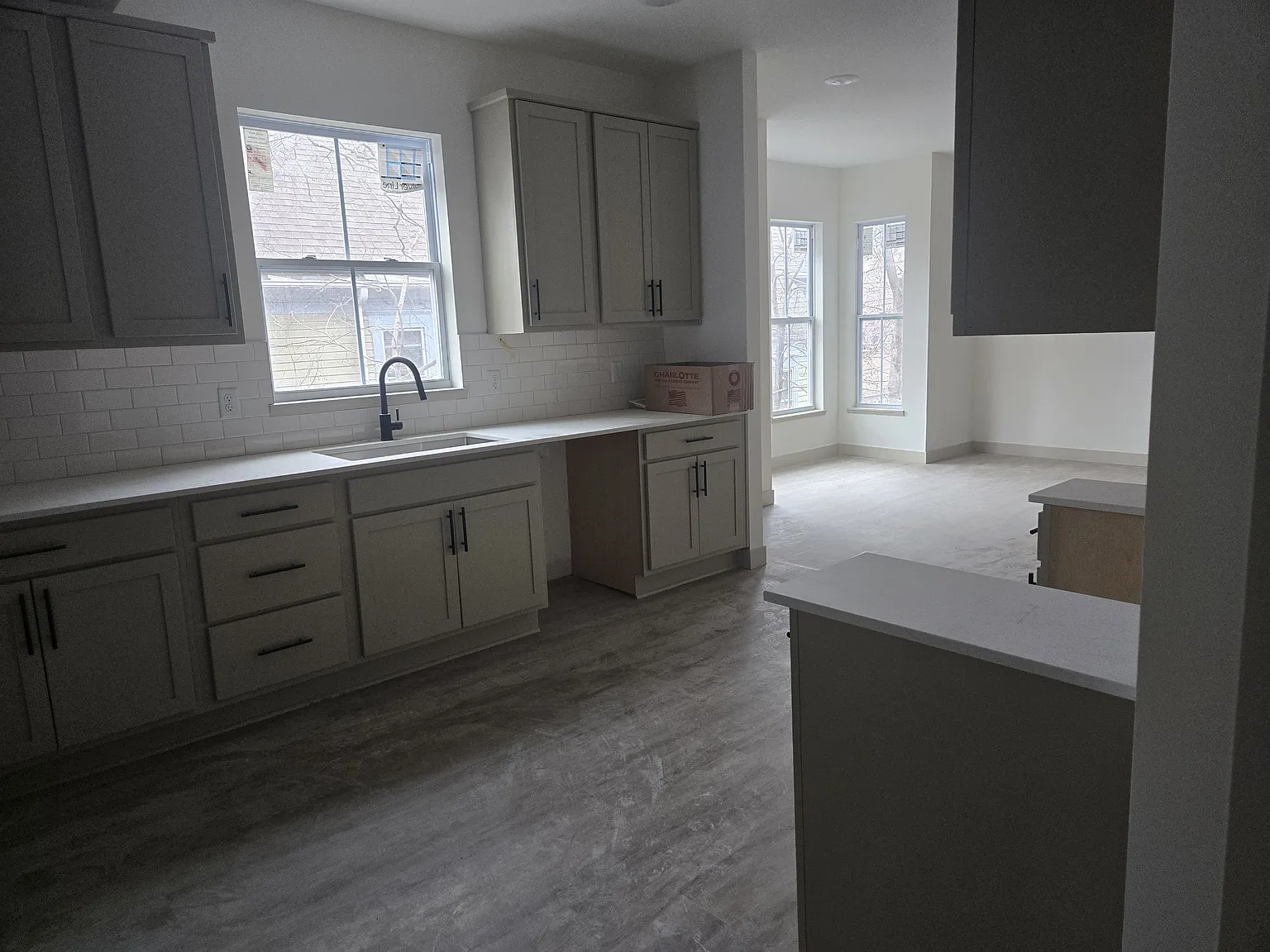 4 bed, $2,600 — Photo 3