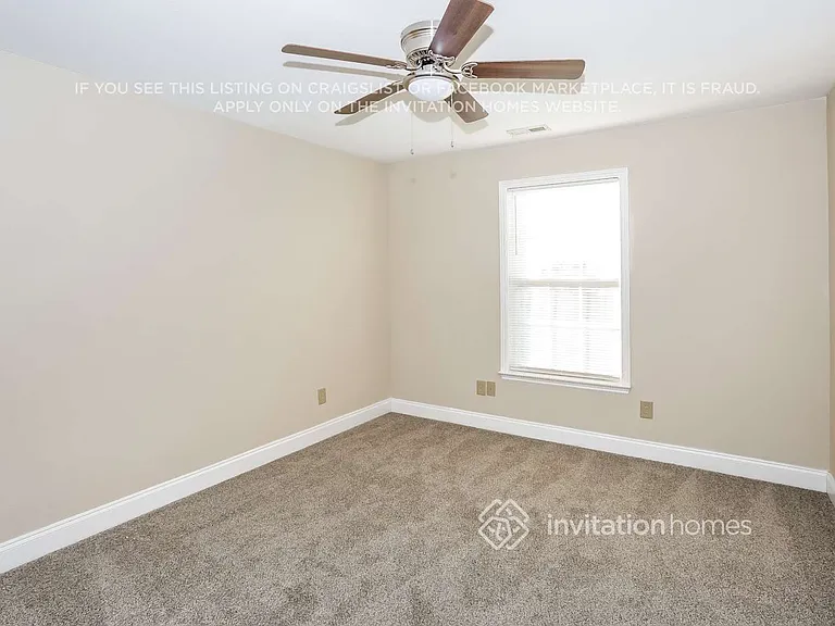 956 Littleton Dr — Photo 13