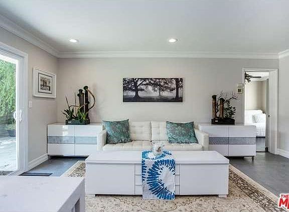 3rd image of 3034 Inglewood Blvd