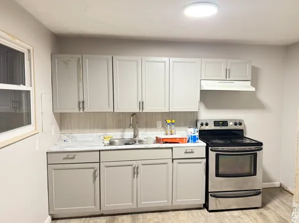 2336 Newton St #2336, Akron, OH 44305