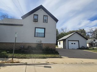 236 Satterlee St, Fond Du Lac, WI 54935