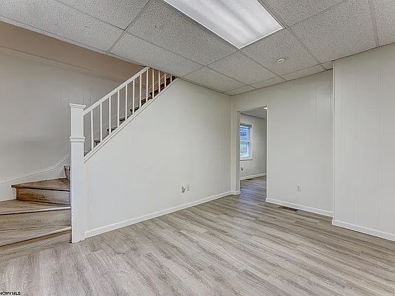 4th image of 833 833/835 W Virginia Ave #833