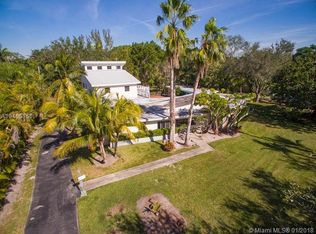 6855 SW 104th St, Pinecrest, FL 33156