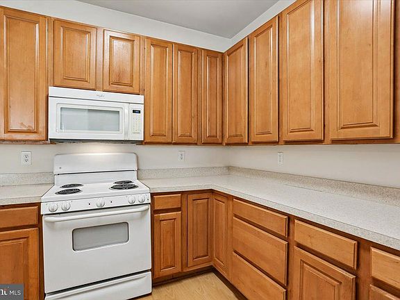 5th image of 14241 Kings Crossing Blvd Unit 210