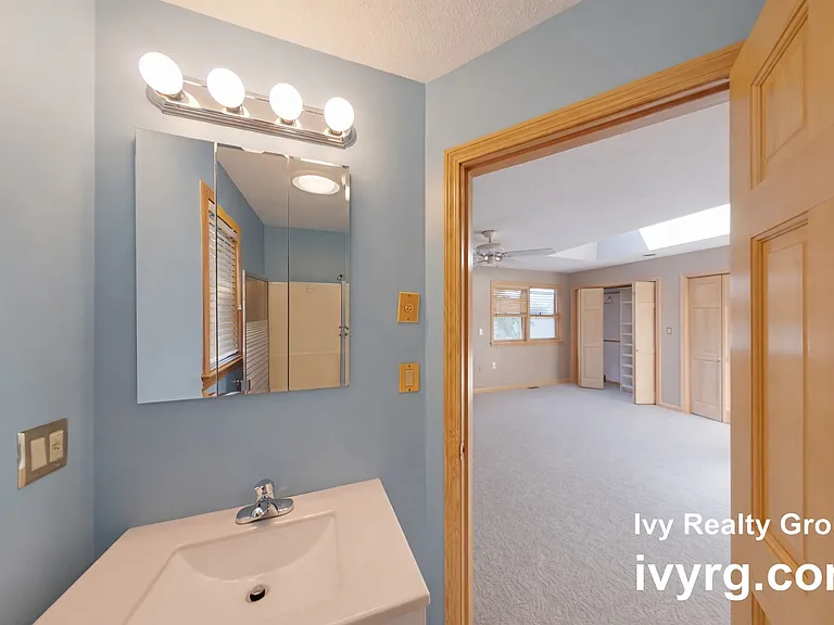 465 Fellsway E — Photo 11