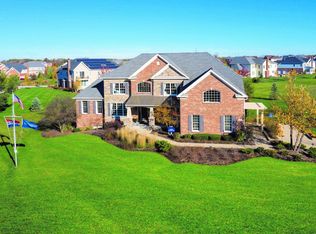 2 Acadia Dr, South Barrington, IL 60010