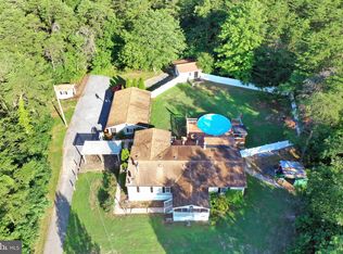 1091 Mitchem Ln, Hedgesville, WV 25427